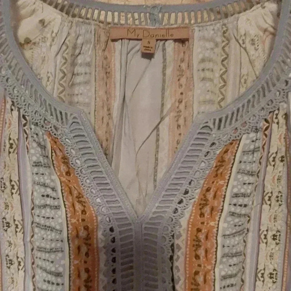 My Danielle peasant multu color blouse size small - Picture 3 of 4